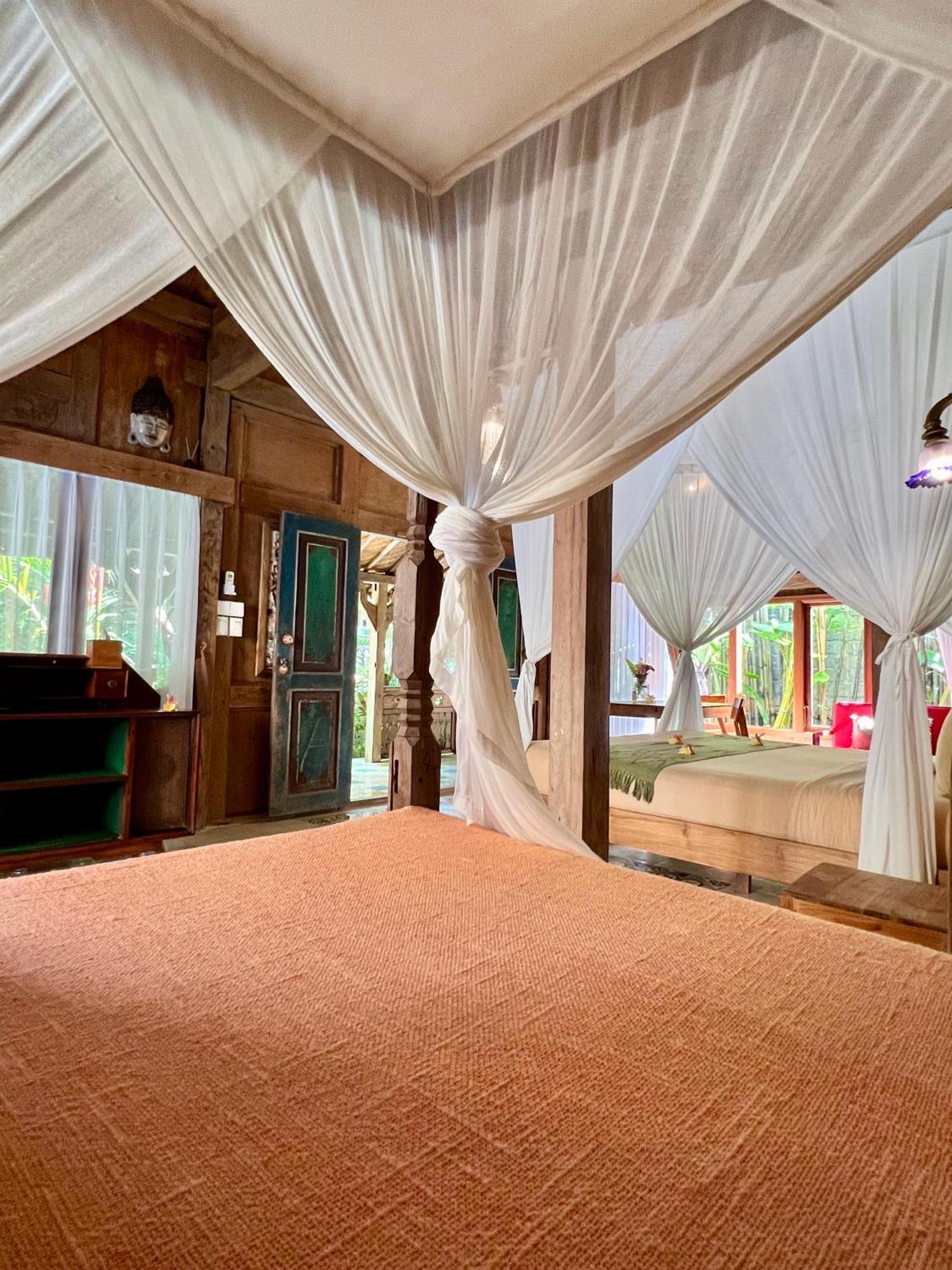 Umakayu Joglo Villa Canggu - Boutique Hotel ภายนอก รูปภาพ